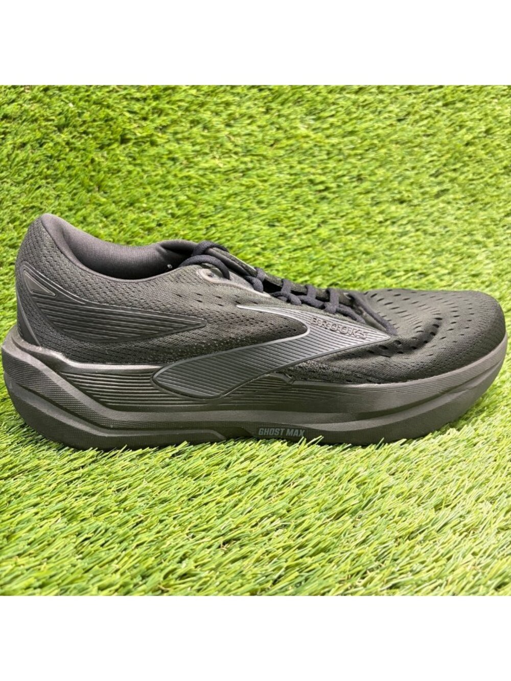 Brooks Ghost Max 3 Mens Size 12.5EE Black Athletic Road Running Shoes Sneakers